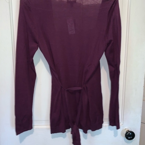 Apt 9 Purple Long Sleeve Ruffle Top NWT- Size M - Picture 2 of 3